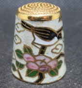 Naparstek cloisonné emalia komórkowa  - ptak i kwiaty