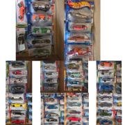 Modele Hot Wheels (55 szt.) + 8 innych