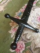 Kuty - stalowy MIECZ jako oryginalny wieszak