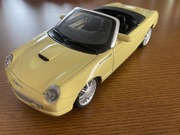 Thunderbird Maisto 1:24