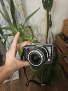 Olympus E-PL1 z obiektywem 14–42mm – niski przebieg 9 tys.