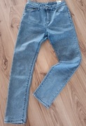 Super elastyczne jeansy mięciutkie