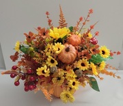 Stroik jesienny dekoracja Jesienna stołu słonecznik dynia kompozycja.    