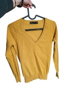 Żółty sweterek damski ZARA 36,S dekolt w serek dopasowany