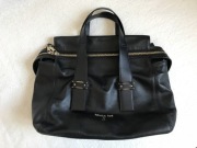 Czarna skórzana torba shopper Patrizia Pepe skóra kuferek