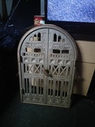 Piece i kominki drzwiczki stare zabytkowe modne 