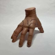 Ręka Wednesday Rodzina Addamsów Rąsia Halloween Ozdoba