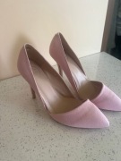 Różowe szpilki Deezee