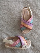 Kolorowe tęczowe brokatowe buty sandały w paski chmury chmurki 22