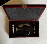 Zestaw do wina w skrzynce 5 elementów 