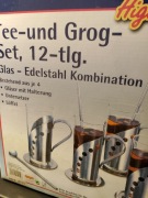 Szklanki z uchwytami z podstawkami 