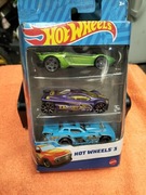 Hot wheels 3pak nowy zestaw autek resortów 