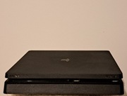 Ps4 używane + pad  + minecraft i fifa 23 + kabel zasilający 