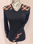 Sweter damski czarny z kratą Burberry style elegancki klasyczny