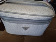 Nowa z metką kosmetyczka guess 