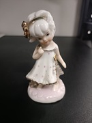 Figurka porcelanowa dziewczynka