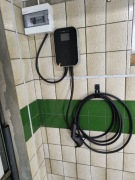 Stacja ładowania BESEN EV Wallbox WiFi APP 22 kW + uchwyt.