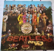THE BEATLES - Sgt Pepper's Lonely Hearts Club Band  (UK) PARLOPHONE