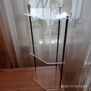 Półka wisząca, plexi, dizajnerska, trzypoziomowa, pręty złoto-czarne