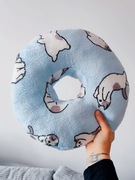 Poduszka do przekłuwania uszu i spania do piercingu donut Kotki