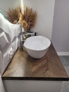 Blat fornirowany chevron GoodHome czarny dąb 