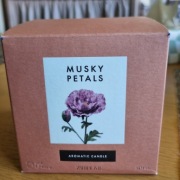 Świeca zapachowa Musky Petals od Zara Home