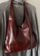 burgundowa torebka na ramie kieszonka magnes shopper hobo