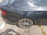 Superb III 3v  sedan HB ćwiartka błotnik próg 