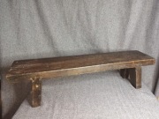 Stary drewniany taboret długi wąski kwietnik wiejski PRL vintage z chałupy