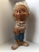 lalka gumowa PINOKIO z kluczem, słodziak ponad 25cm w czapeczce