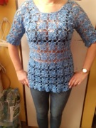 Bluzeczka ręcznie robiona na szydelku 