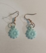 Sprzedam Kolczyki złote z kwiatkami niebieskimi