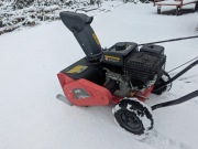 Odśnieżarka spalinowa Oleo-Mac Artic 52 wirnik gumowy