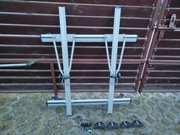 bagażnik dachowy CRUZ CR 925-701 i dwa uchwyty CRUZ Alu-Bike CR 940-010