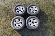 Felgi stalowe Subaru + opony zimowe Nordica