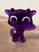 fioletowa moo milka secret box figurka