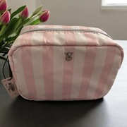 Elegancka kosmetyczka Victoria’s Secret bardzo kobieca