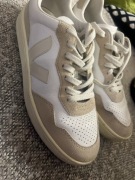 VEJA SPORTOWE BUTY MESKIE ROZM 41