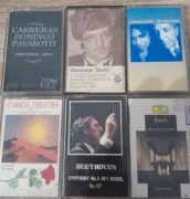 kolekcję kaset magnetofonowych z muzyką klasyczną oraz pop.