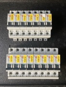 Blok wyłączników Merlin Gerin Multi9 B6