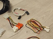 Molex adapter 4x 3pin + przedlużka + hub USB i inne kable do komputera