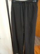 Spodnie szeroka nogawka z kieszeniami 