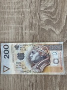 Banknot 200 złotych seria AA0040036