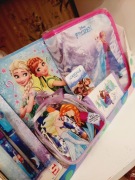 Zestaw prezentowy kraina lodu ELZA Frozen piórnik z wyposażeniem, portfel 