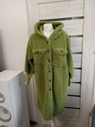 Baranek z kapturem w kolorze limonki zapinany na guziki