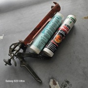 Pistolet do silikonu 300ml + GRATIS 2 silikony szczeliwo dialektryczne opis