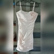 Sukienka na wesele albo osiemnastkę 