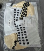 Scettar Zest silikonowych ochraniaczy piszczeli z piłkarskimi skarpetami