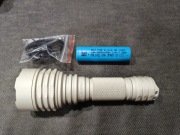 Latarka Convoy C8+ MAO Szperacz dioda SFT-42R