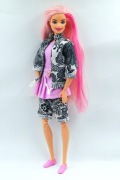 Komplet ubranek dla lalki typu Barbie 